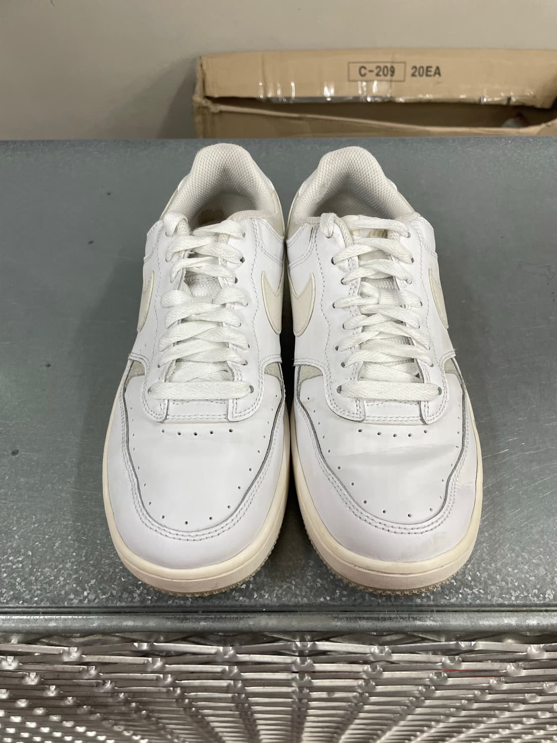 나이키 감마 포스 화이트 팬텀 245 상품이미지5