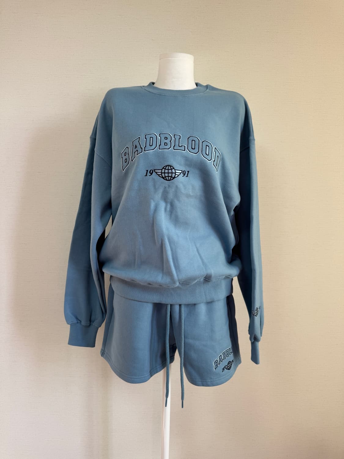 배드블러드) 기모 맨투맨 쇼츠 세트 상품이미지1