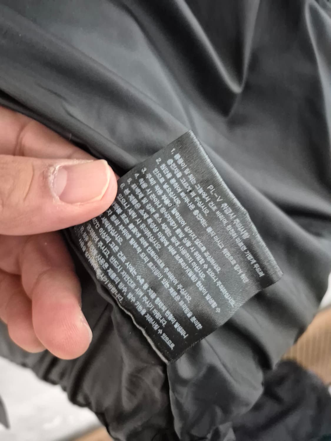 노스페이스 패딩 블랙 색상 XL(105) 사이즈입니다
ON Ball 상품이미지7