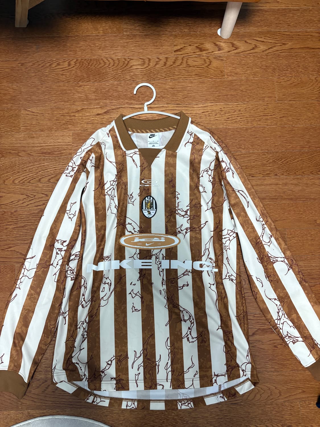 나이키 롱슬리브 상품이미지1