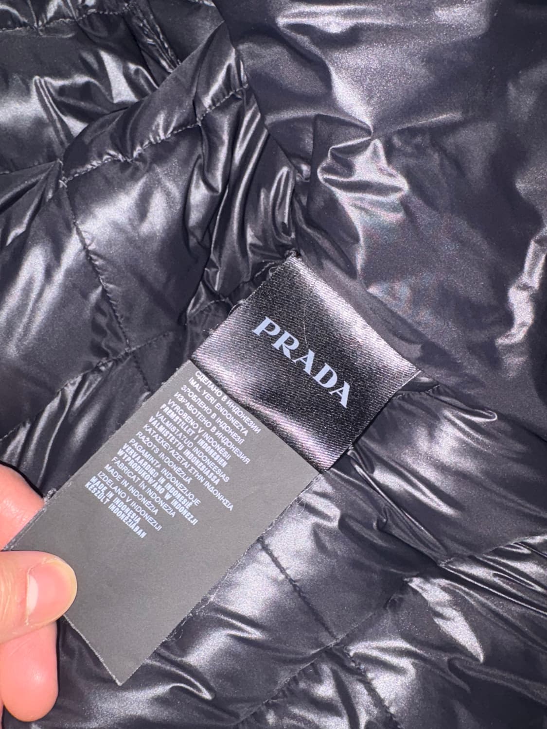 프라다 바이커패딩 정가품 문의 상품이미지3