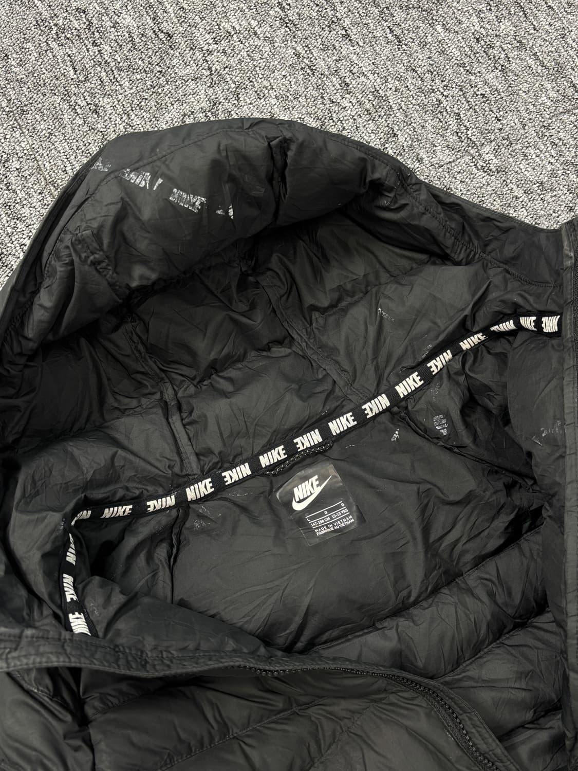 나이키 올블랙 패딩 점퍼자켓 L 상품이미지4