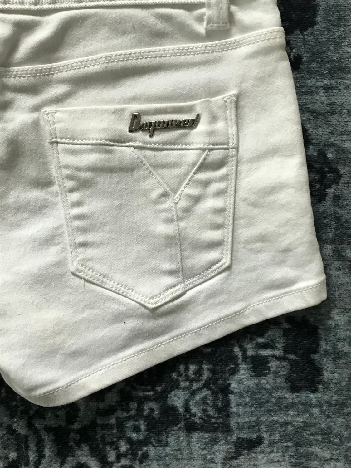 Dsquared2 지퍼 화이트 숏팬츠 상품이미지3