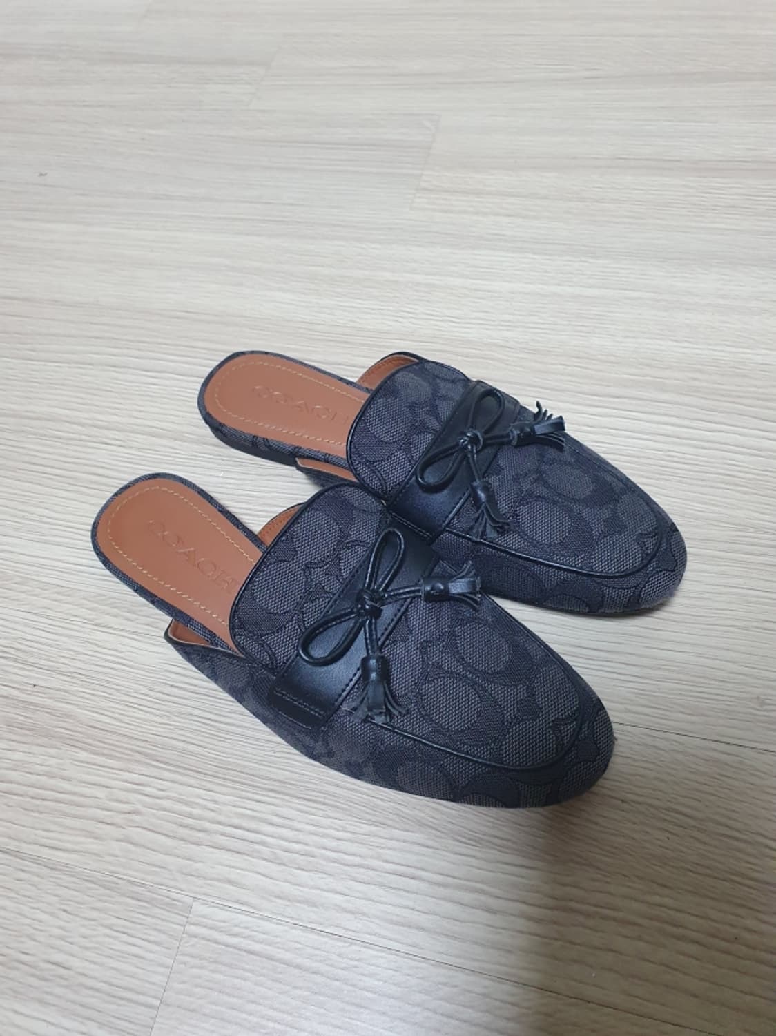 코치 슬라이드 뮬 슬리퍼 230 상품이미지9