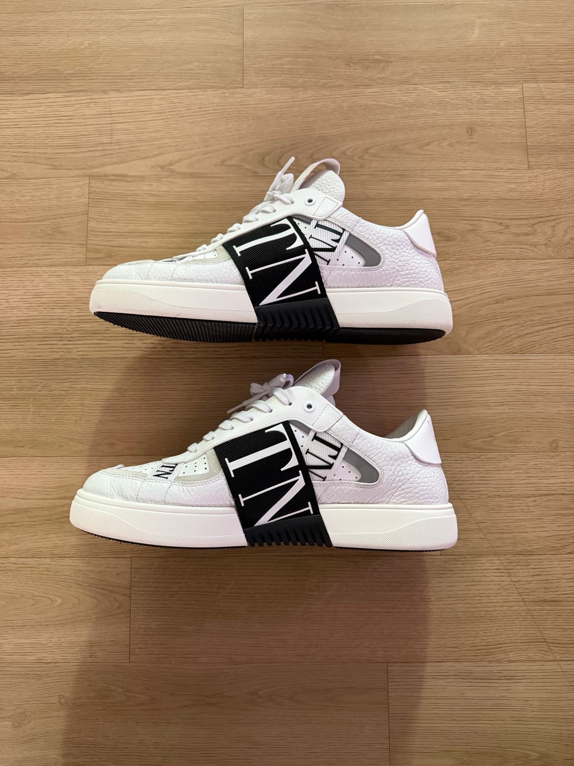 발렌티노 레더 스니커즈 상품이미지5