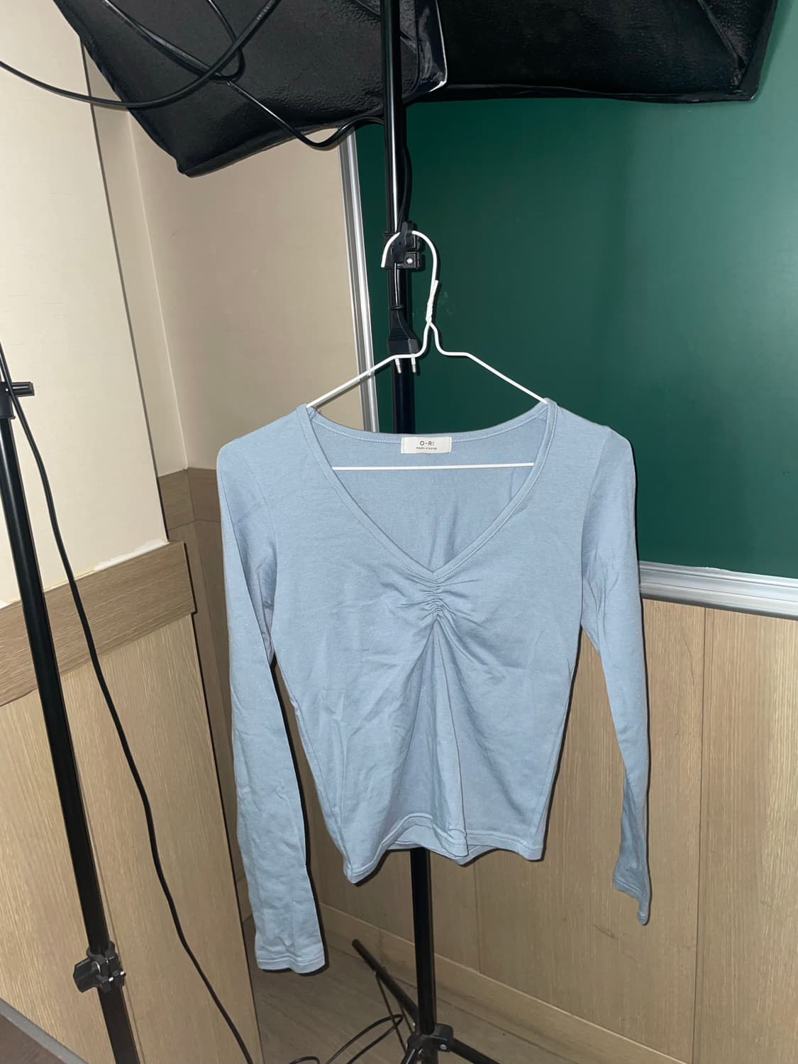 셔링 브이넥 T 소라 상품이미지2