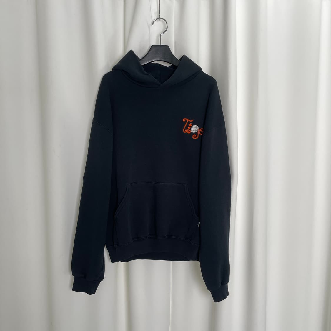 RUSSELL 러셀 블랙 타이거 엠브로이더리 후드티 상품이미지1