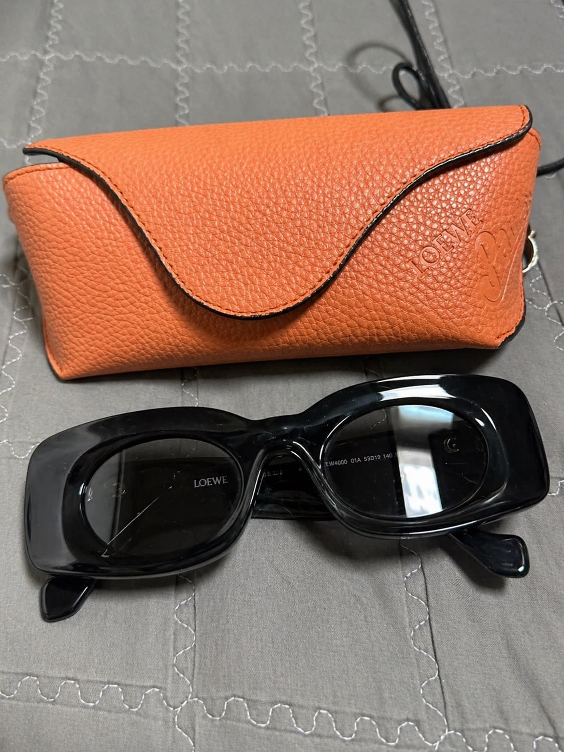 로에베 파울라 이비자 선글라스 상품이미지1