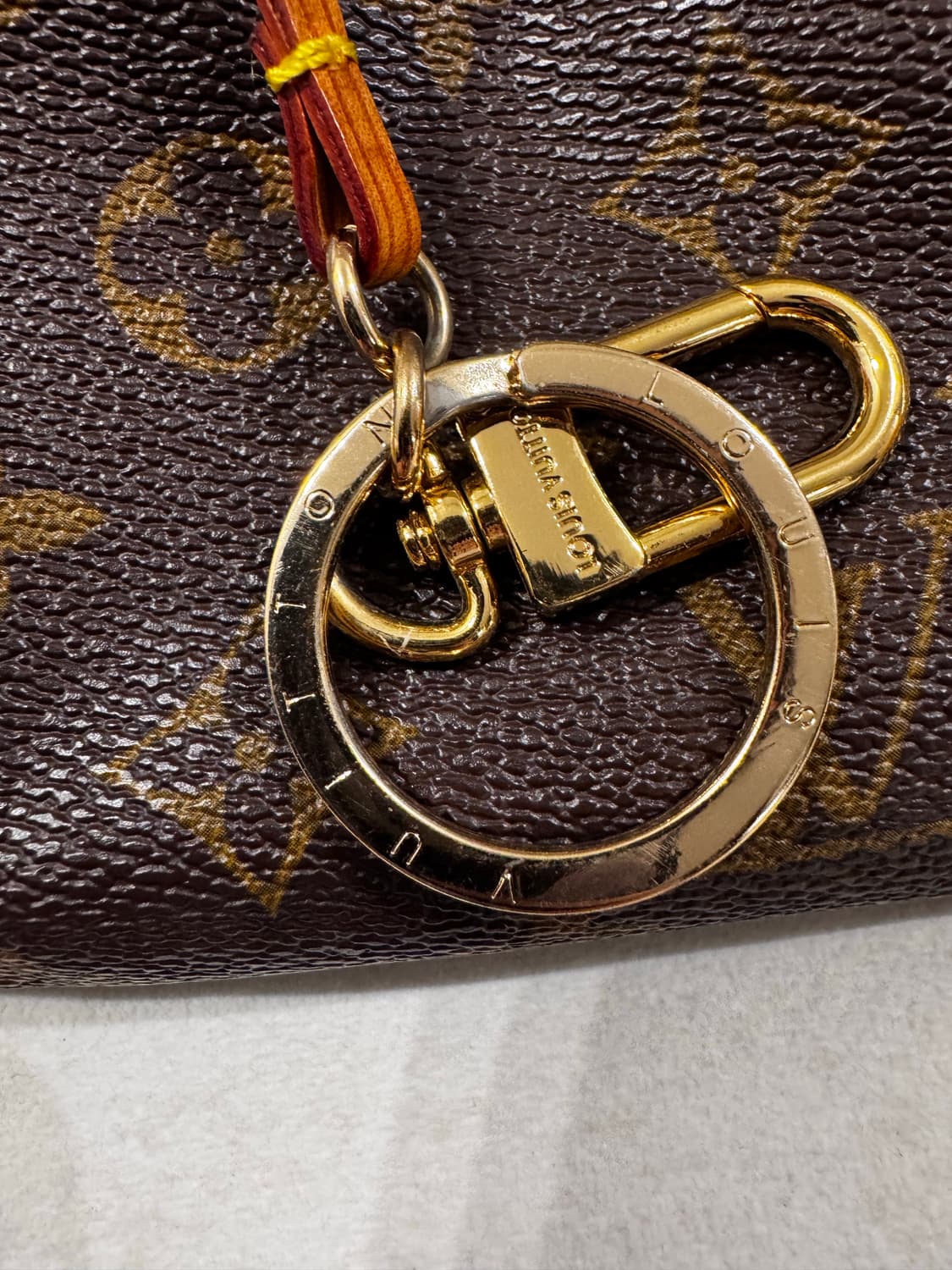 루이비통 앗치 MM 모노그램 상품이미지3