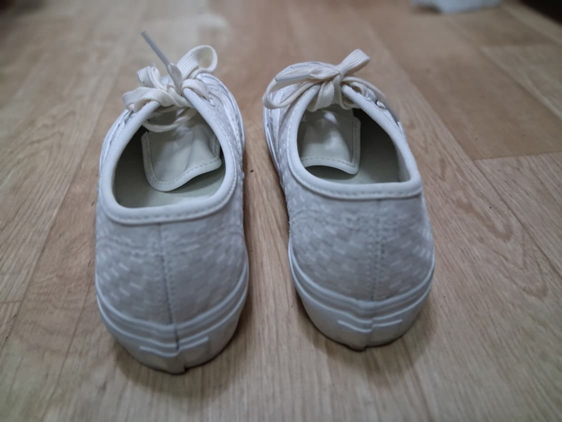 vans 화이트가죽스니커즈 화이트모자이크가죽 운동화 
거의새거 235
 상품이미지5