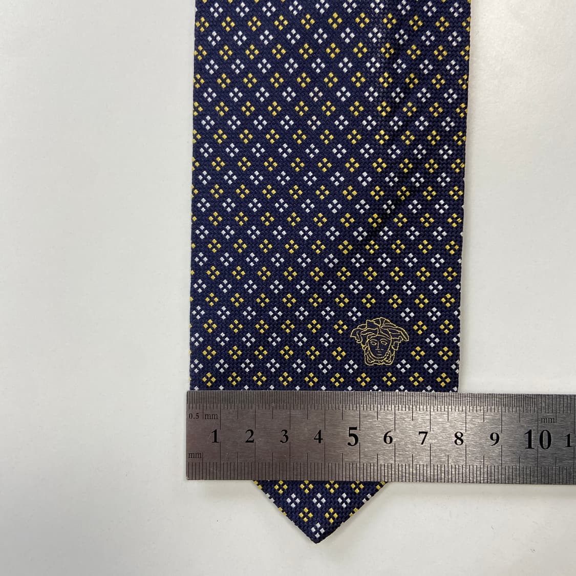 Versace 베르사체 정품 명품 심플로고 넥타이 7.7cm 상품이미지8