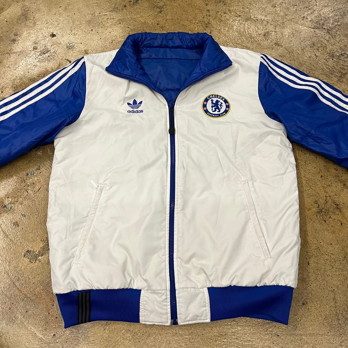 아디다스 첼시 흰파 양면 리버시블 숏패딩 100 상품이미지3