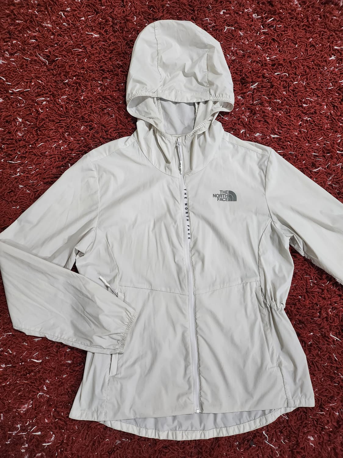 노스페이스 정품 여성용 바람막이 자켓 S
 상품이미지2