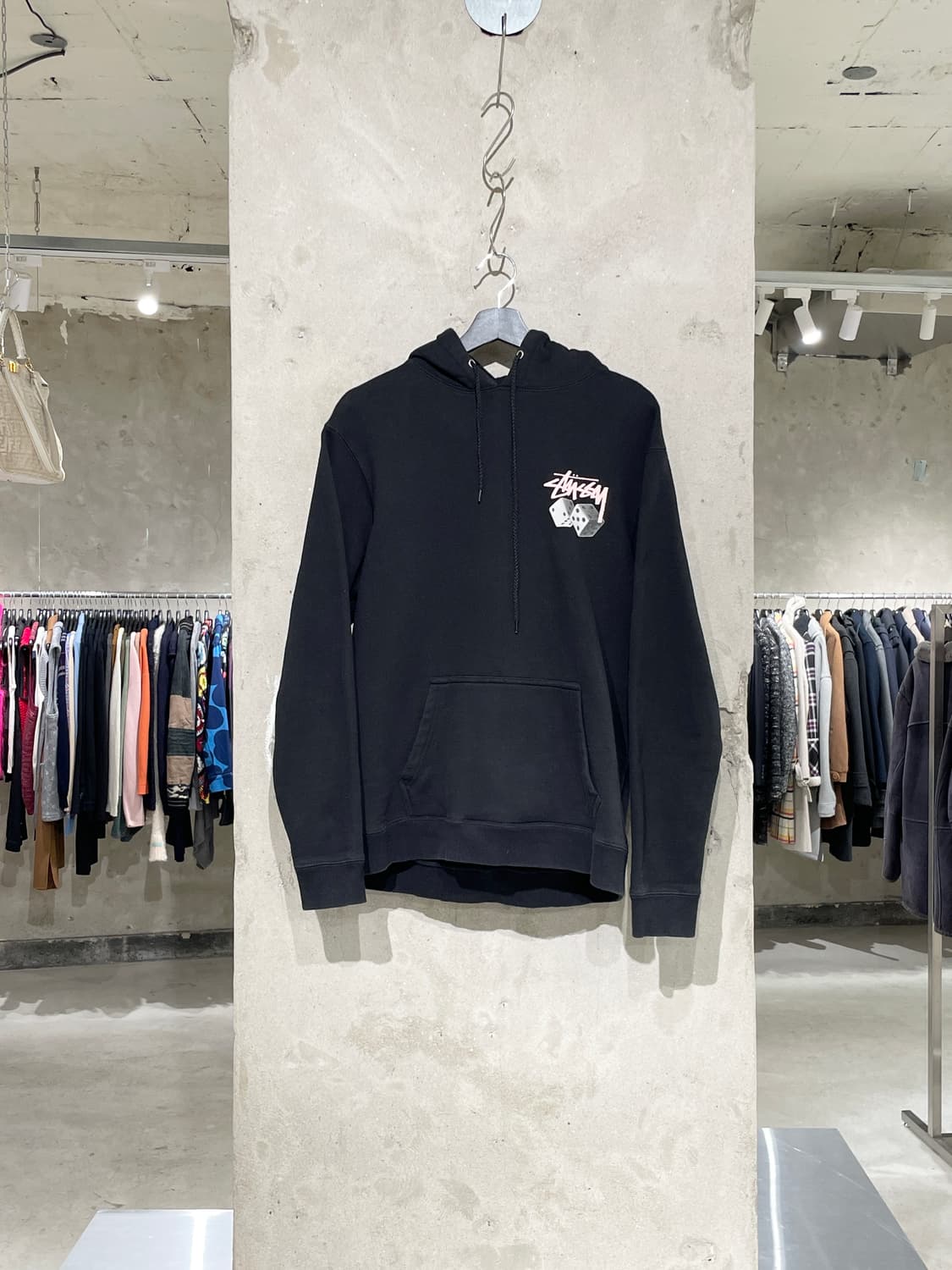 스투시 블랙 롤 더 다이스 스웻 후디 상품이미지1