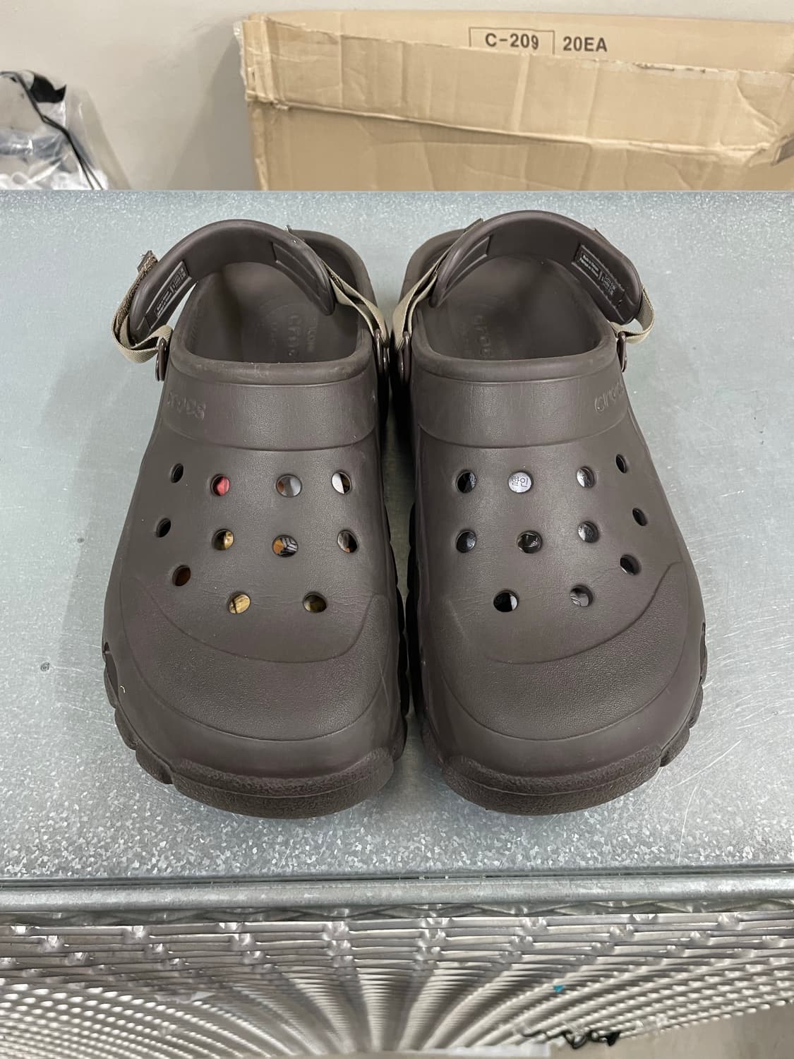 크록스 오프로드 스포츠 클로그 에스프레소 M11 상품이미지5