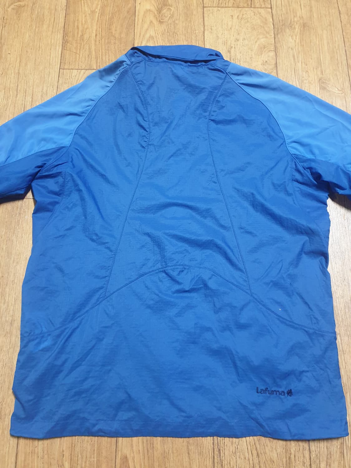 1228 라푸마 아웃도어 바람막이 100 사이즈입니다 상품이미지5