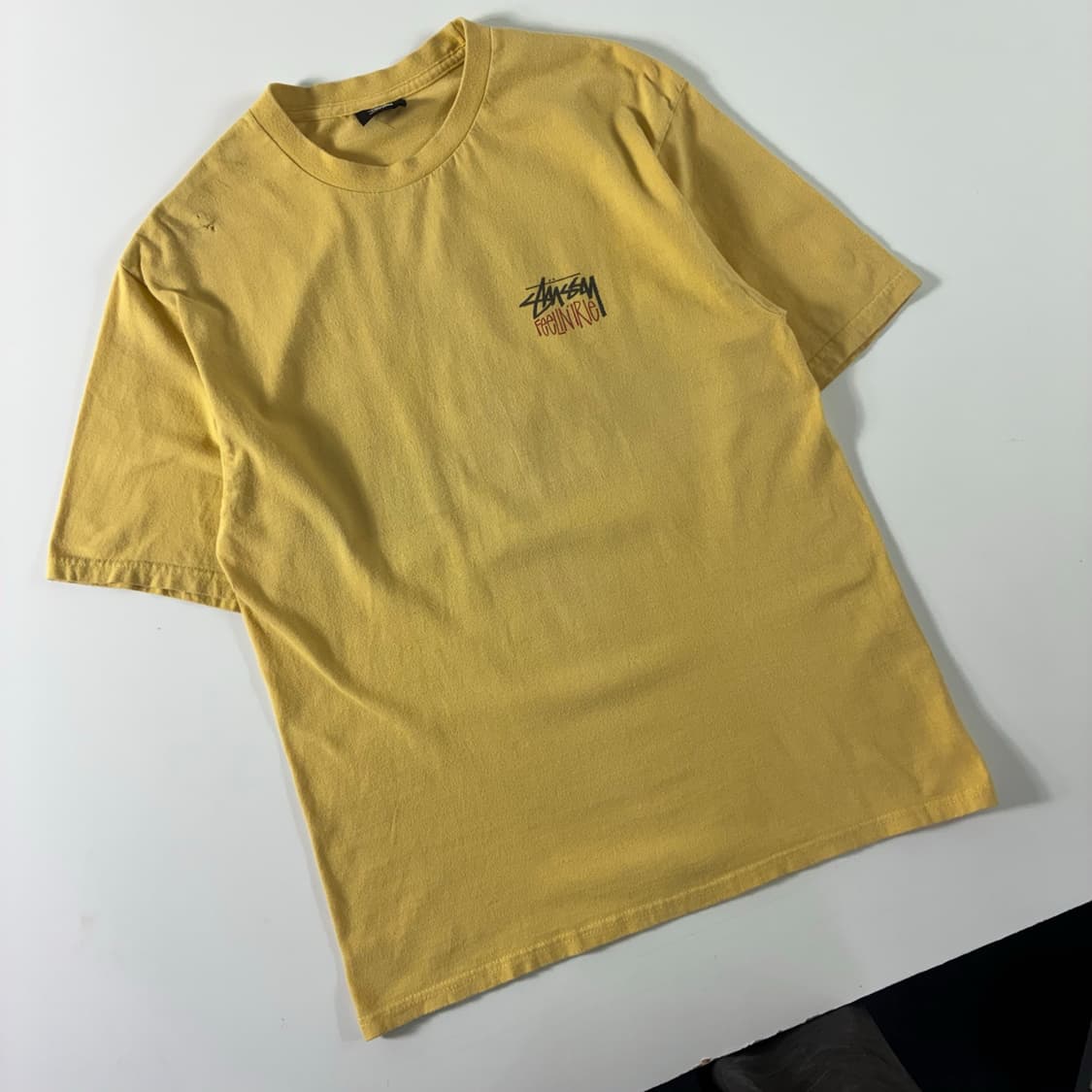 Stussy  스투시 feelin irie 라이언 머스타드 반팔티  상품이미지3