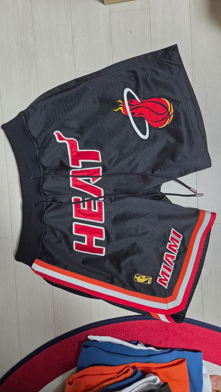 [S, 체감 L-XL] 저스트돈 NBA 마이애미 히트 반바지 블랙 상품이미지1