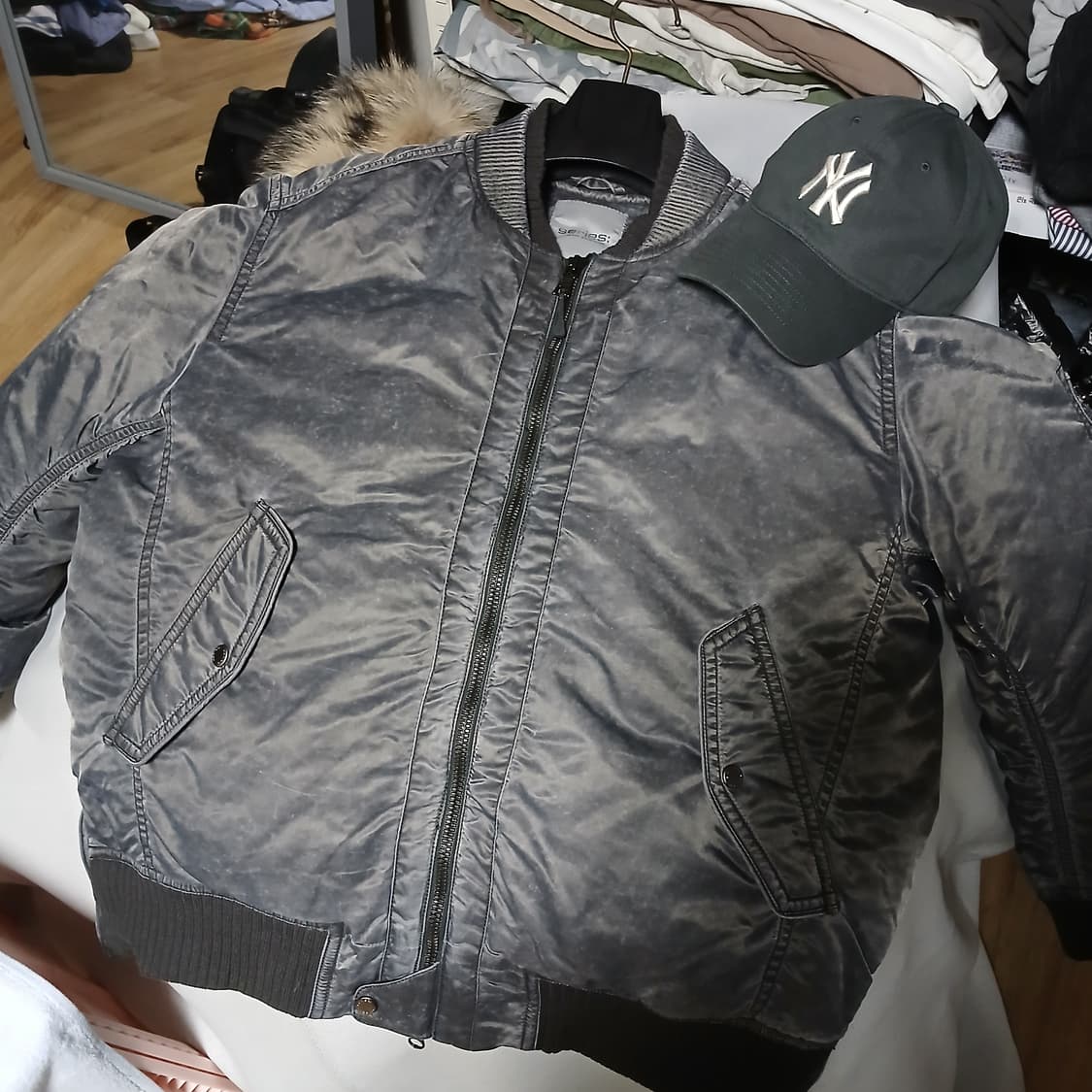 series 시리즈 구스다운 항공점퍼 패딩 다운 자켓 차콜 실버 워싱 상품이미지9