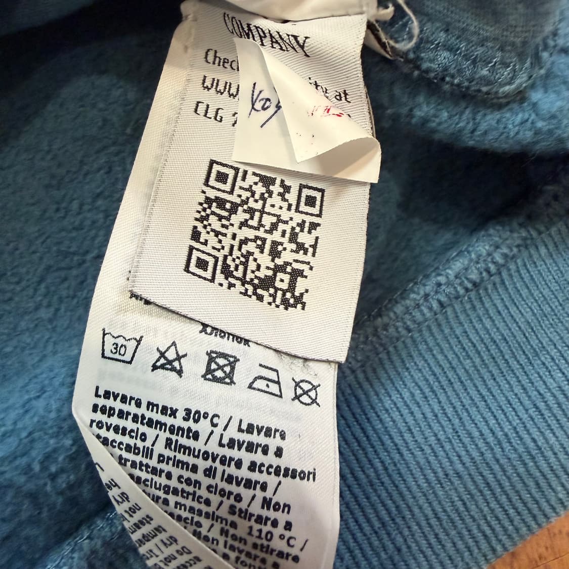 C.P. Company 키즈 렌즈 와펜 지퍼 포켓 맨투맨 상품이미지3