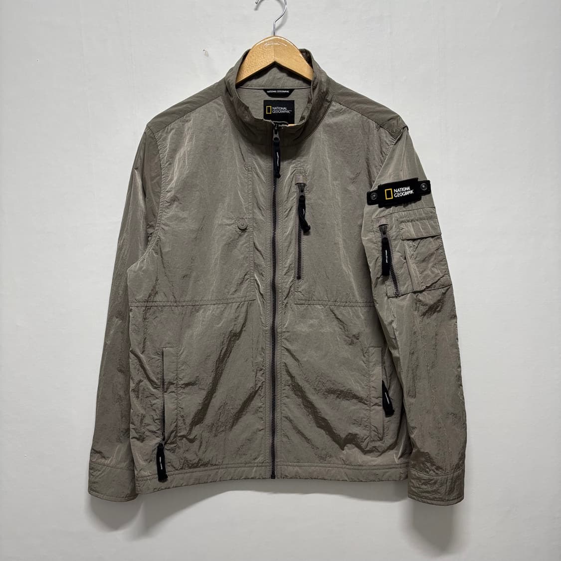 내셔널지오그래픽 나일론 와펜 바람막이 상품이미지1