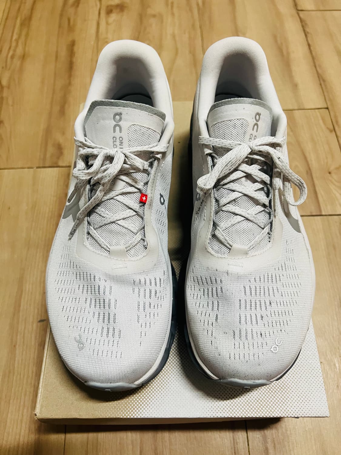 온러닝 클라우드몬스터 2 프로스트락 EU43 상품이미지2