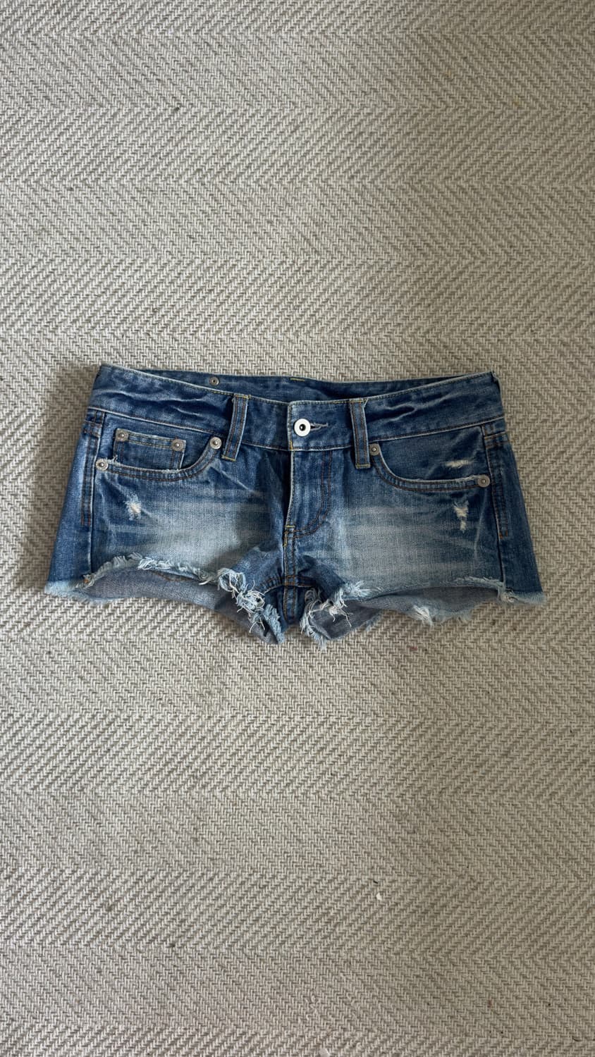 EGOIST 로우라이즈 데님 핫팬츠 상품이미지1