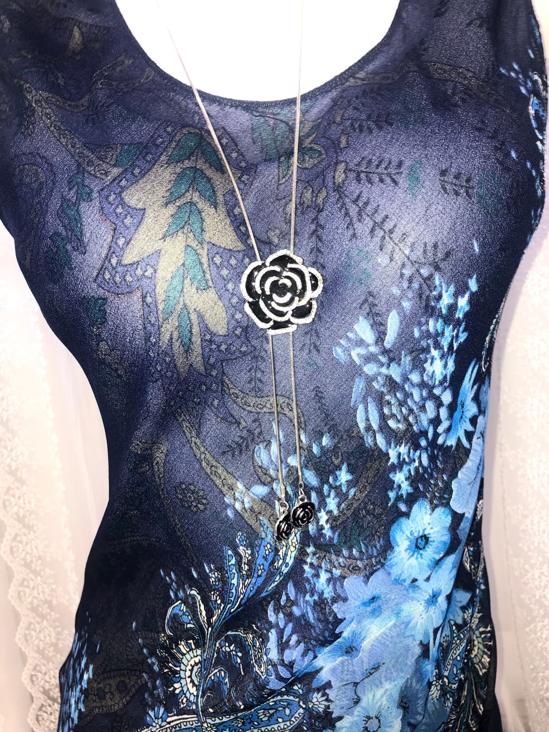 black rose necklace 상품이미지2