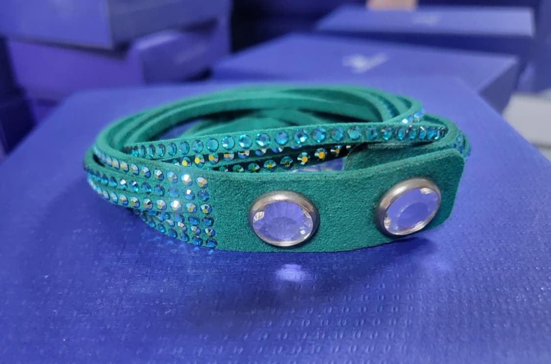 Swarovski 스와로브스키 레이어드 가죽 팔찌 민트 그린 상품이미지3