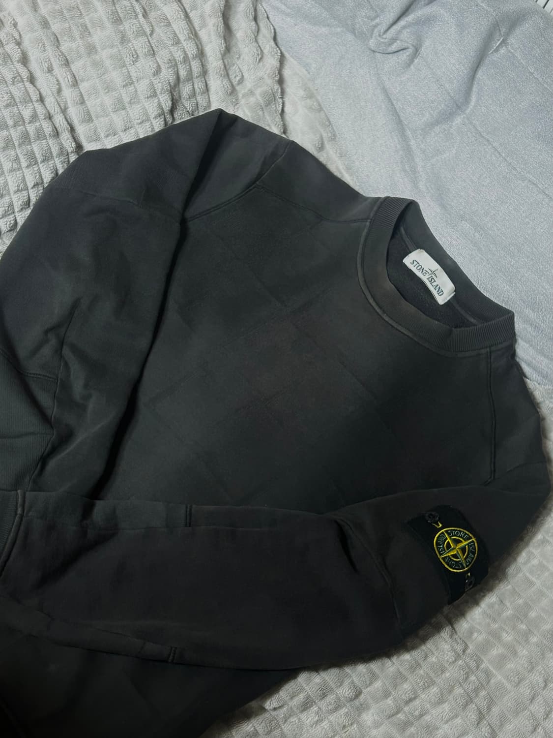 정품 스톤아일랜드 차콜 기모 맨투맨 s 상품이미지5