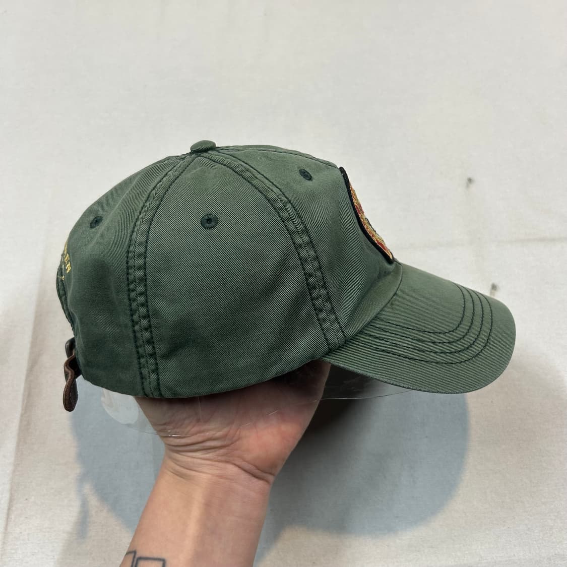 폴로 랄프로렌 크레스트 패치 가죽 스트랩 볼캡 상품이미지6