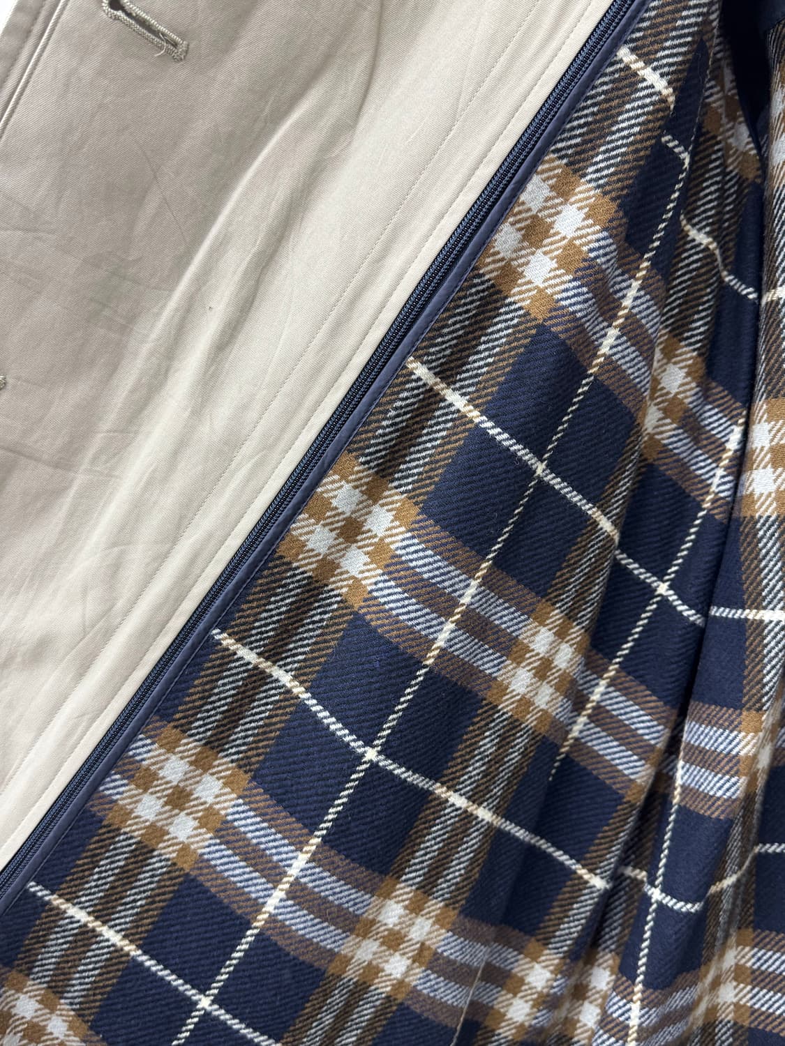 버버리 베이지 싱글 트렌치 롱코트  상품이미지4