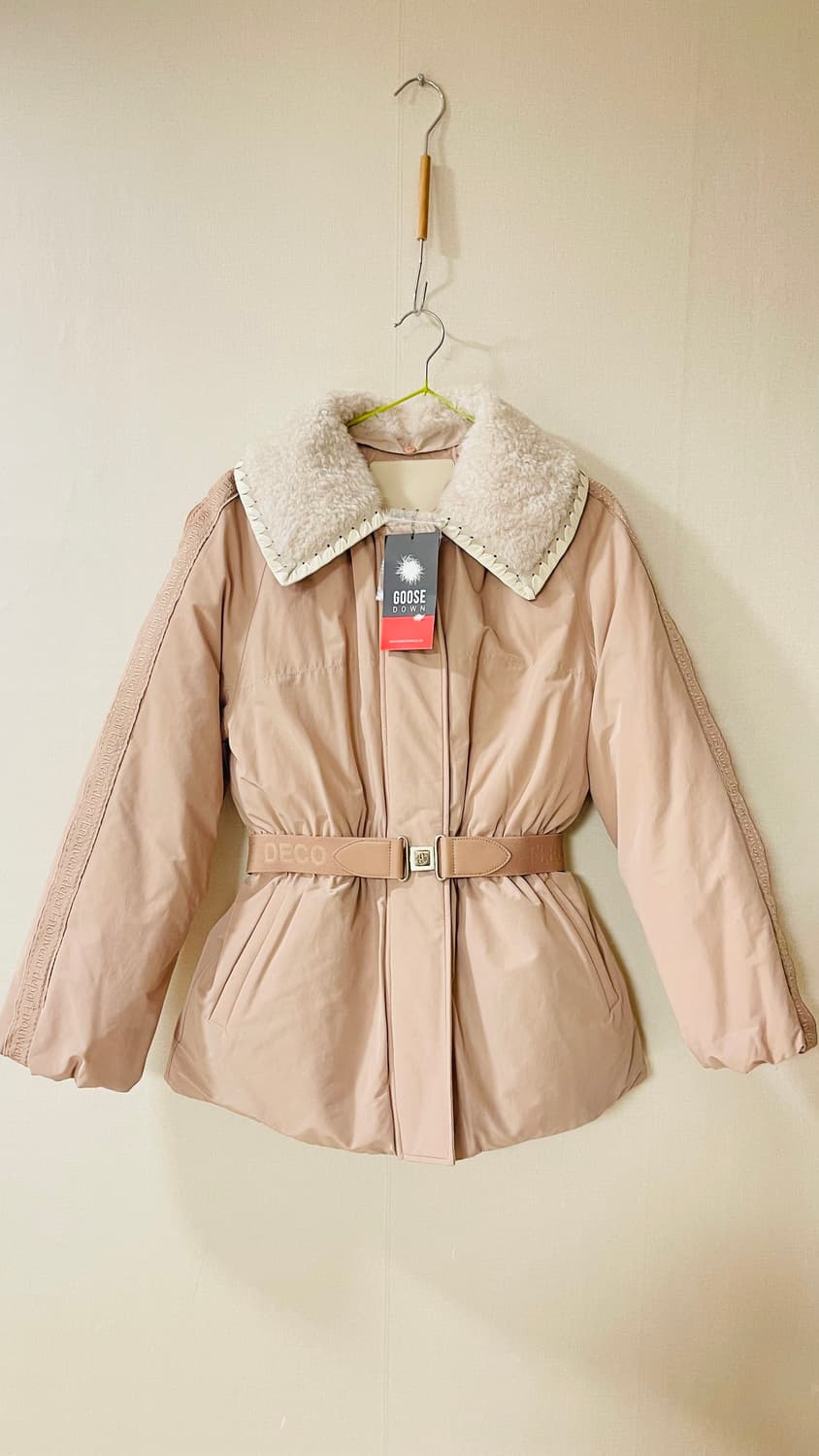 택달린새상품)데코 양털 카라 구스다운 벨티드 패딩 자켓 459,000원 상품이미지10