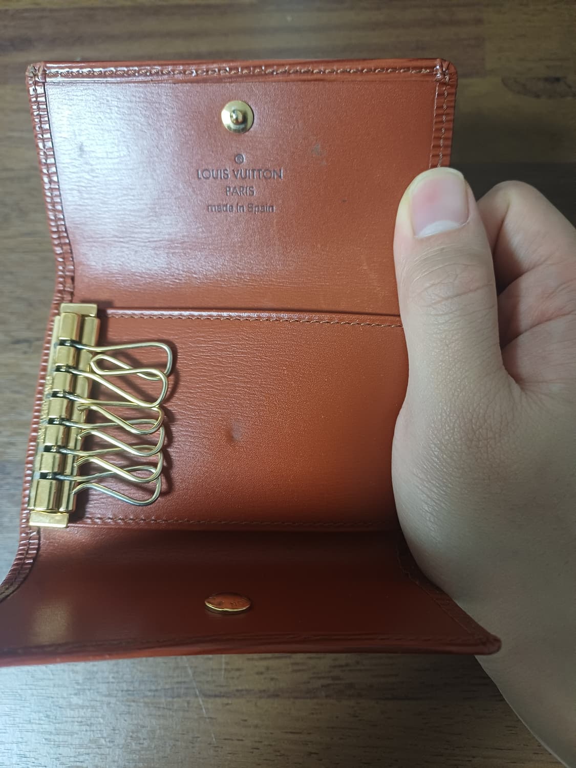 루이비통 에피 브라운 키홀더 상품이미지3