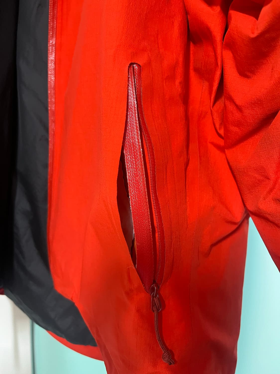 아크테릭스 피션 고어텍스 95사이즈 상품이미지5