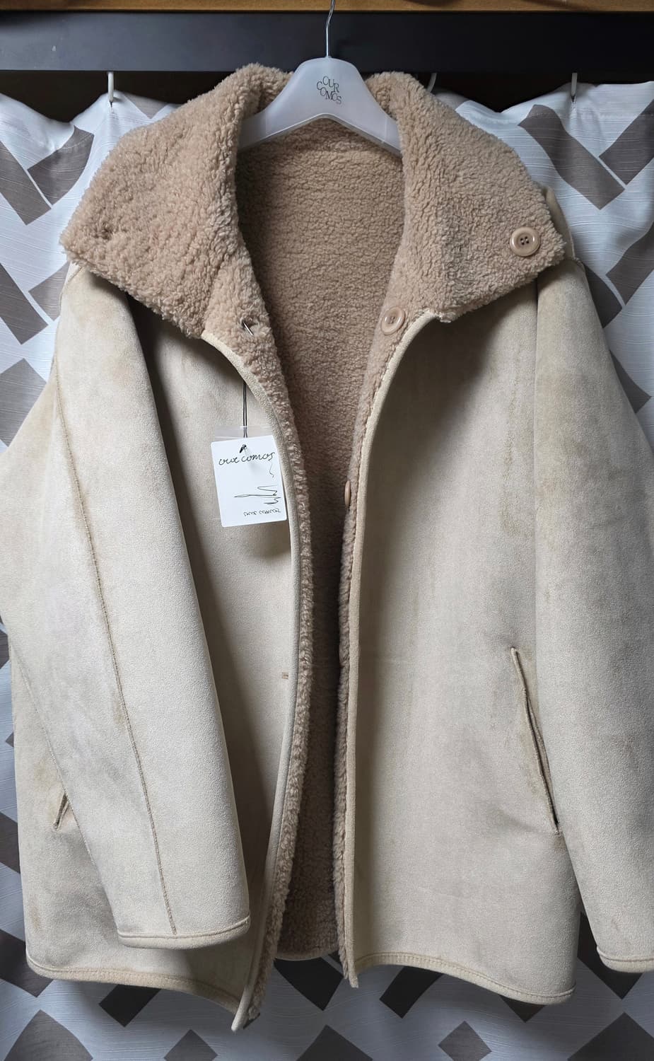 아워코모스 리버시블 시어링 무스탕 상품이미지9