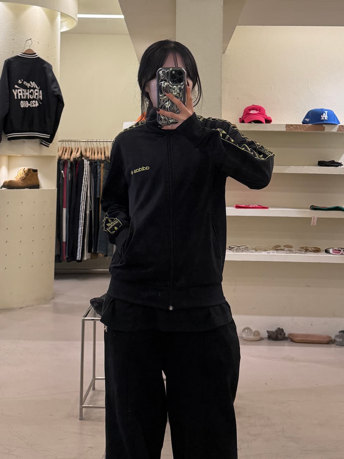 아디다스 올드스쿨 불꽃 레터링 트랙탑 져지 U1519 상품이미지1