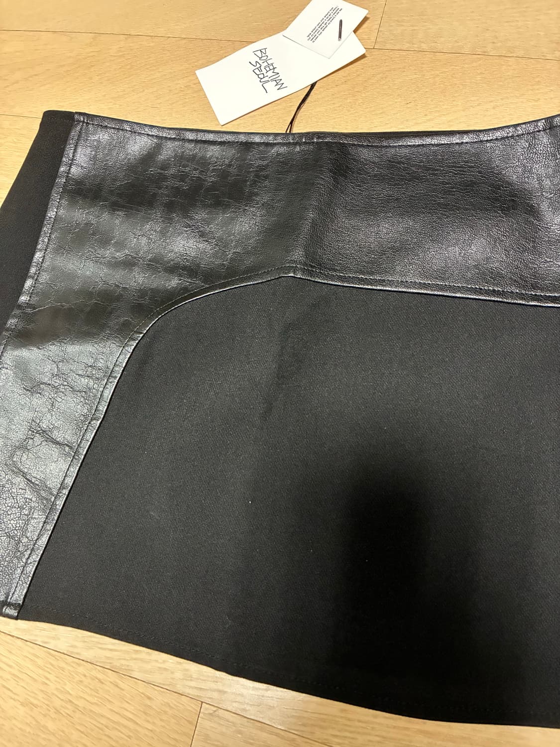 보헤미안서울 커브드 미니스커트 새상품 상품이미지3