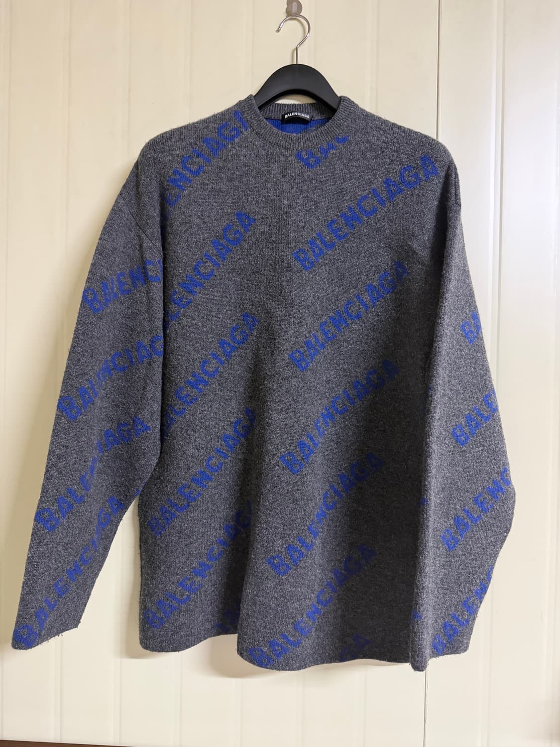 발렌시아가 멀티로고 롱 니트 s (105-110) 상품이미지1