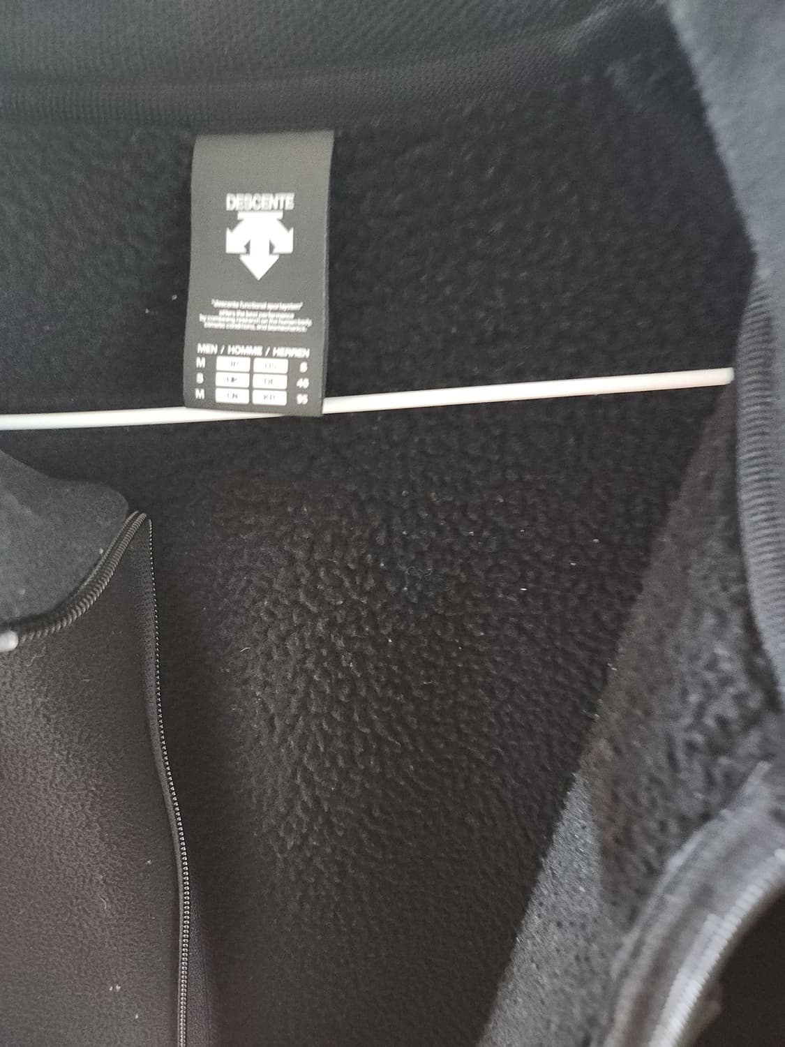 데상트 플리스 자켓입니다
 상품이미지2