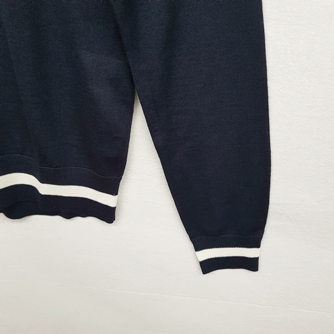 [새상품] EMPORIO ARMANI 아르마니 울 티셔츠 네이비 상품이미지4