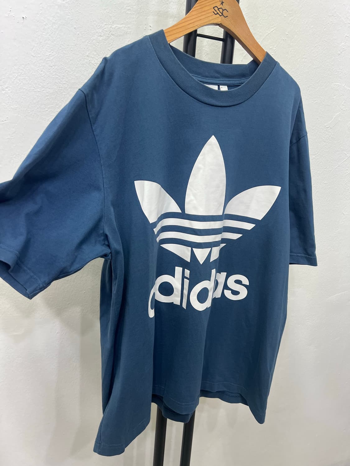 정품) 아디다스 빅로고 반팔티 2XL 상품이미지2