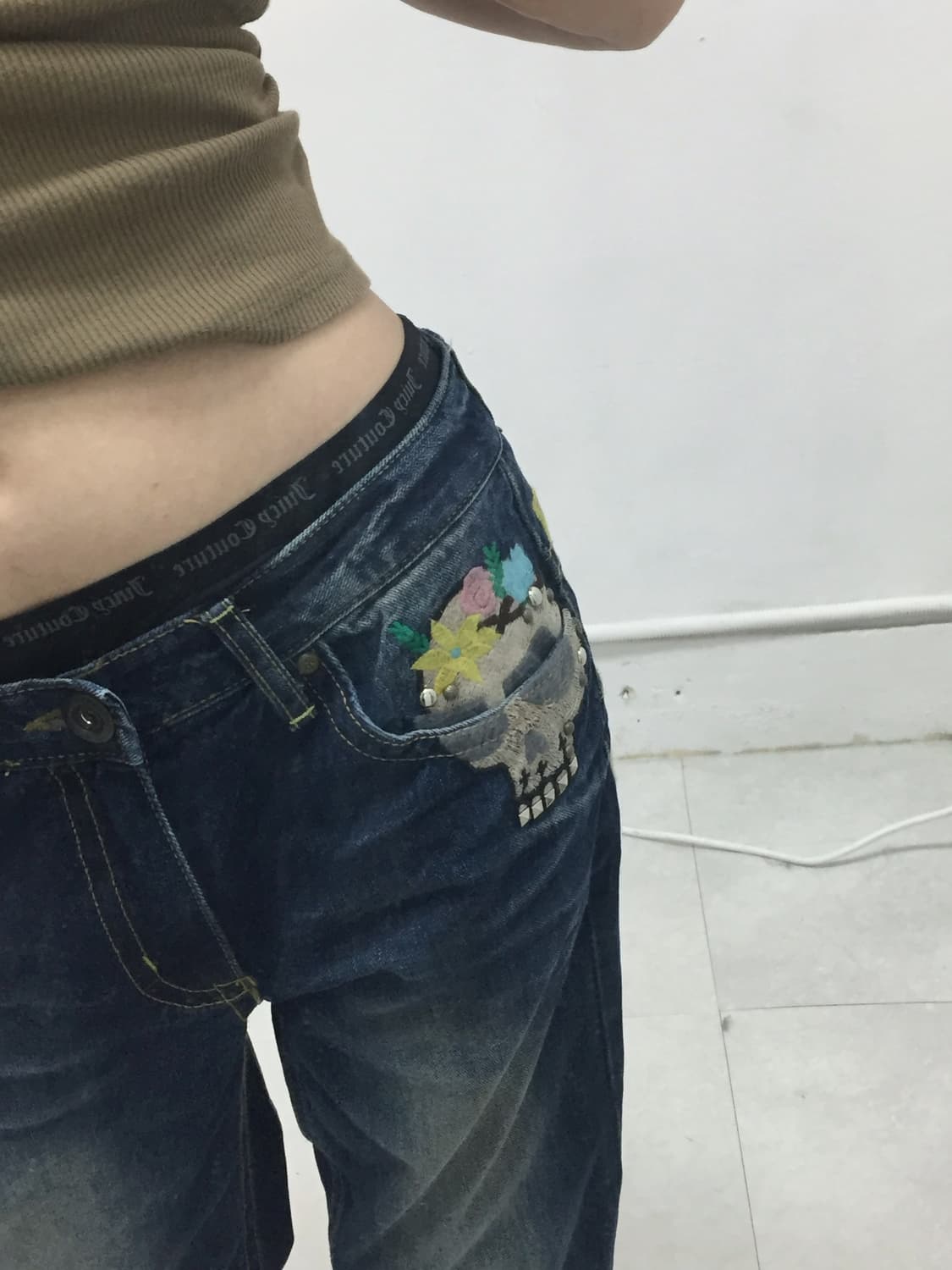 [LOLITA JEANS] 로리타 진스 스터드 펑크 스컬 자수 데님진 상품이미지3