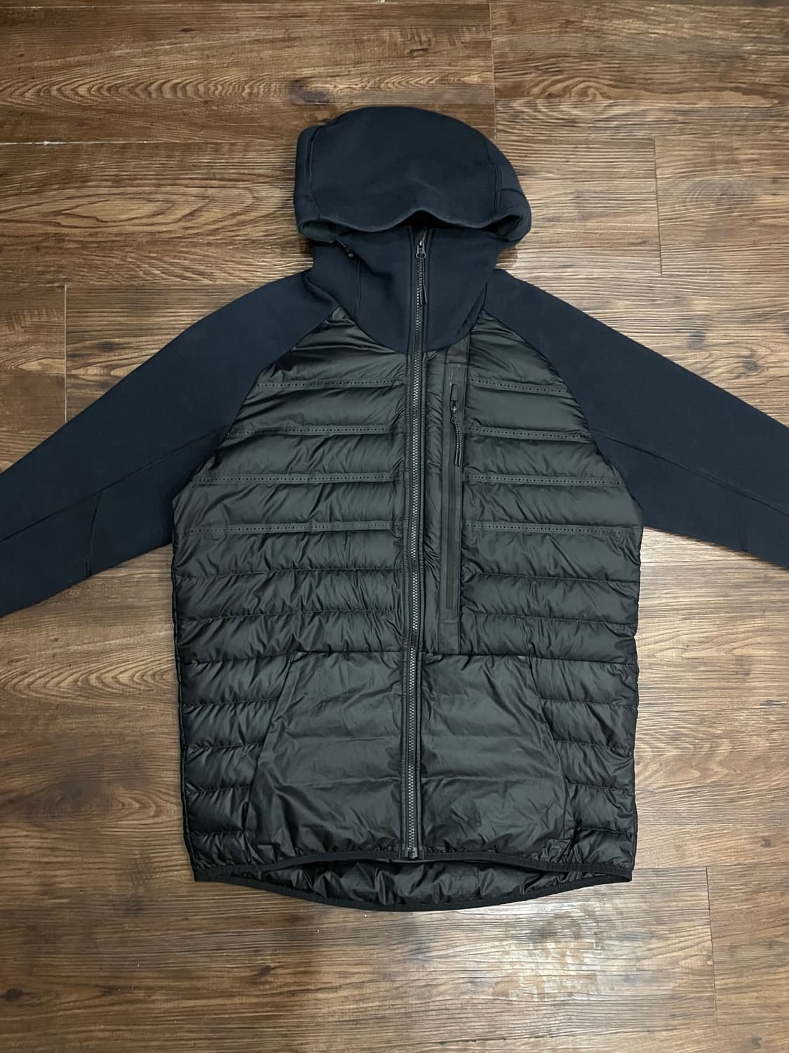 나이키 테크 플리스 에어로로프트 800 구스다운 자켓 블랙 상품이미지1