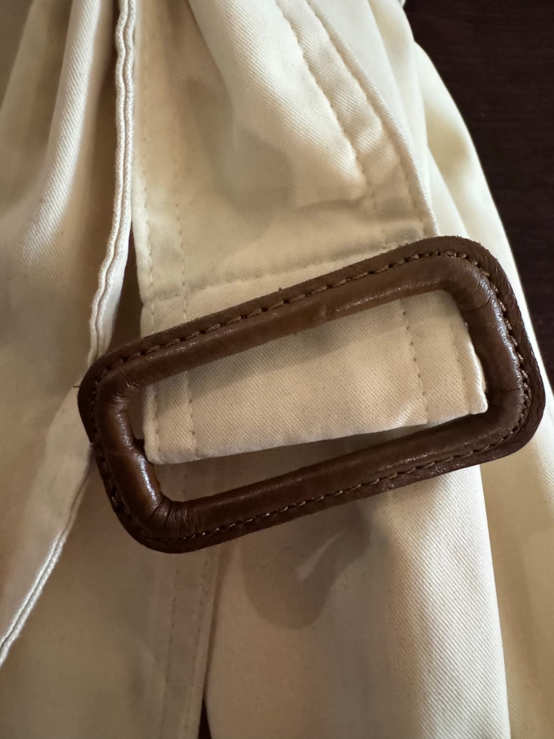 버버리 아이보리 맥시 롱 트렌치코트 상품이미지4