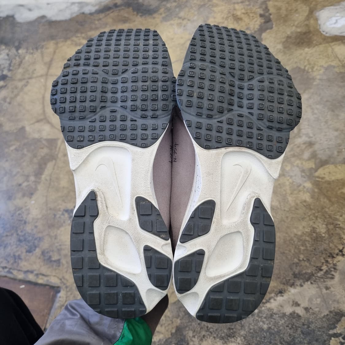 나이키 줌 타입 에어 컬리지 그레이(285) 상품이미지6