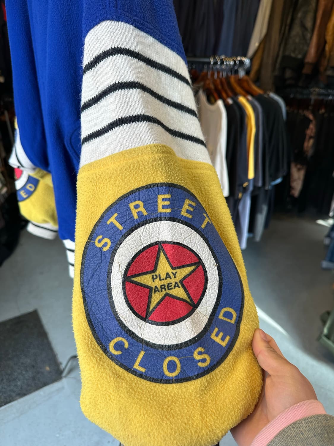 Old 드랍숄더 바시티 붐버 자켓 상품이미지6