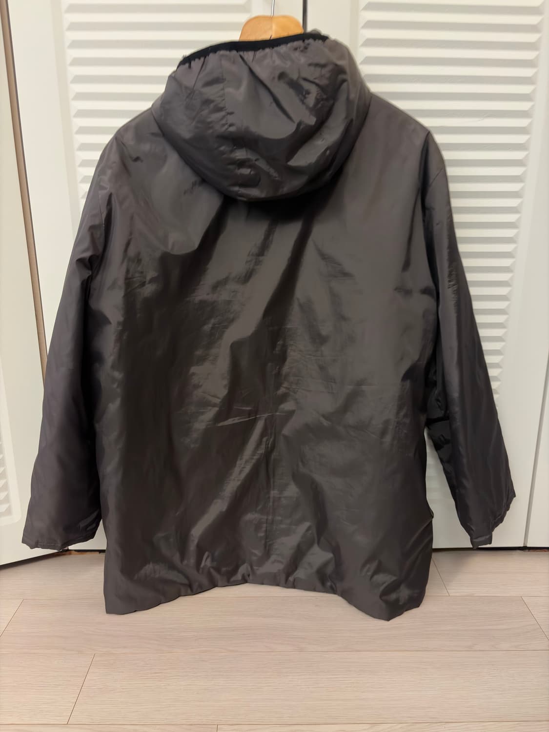 빈티지 프라다 스포츠 경량 패딩 다크올리브 상품이미지2