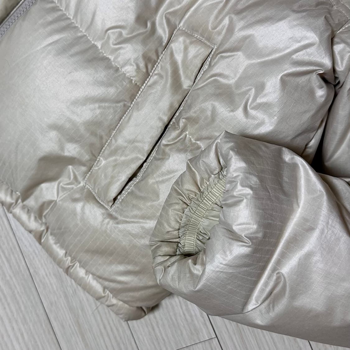 노스페이스 화이트 라벨 노벨티 눕시 다운 자켓 크림 베이지 M 상품이미지5