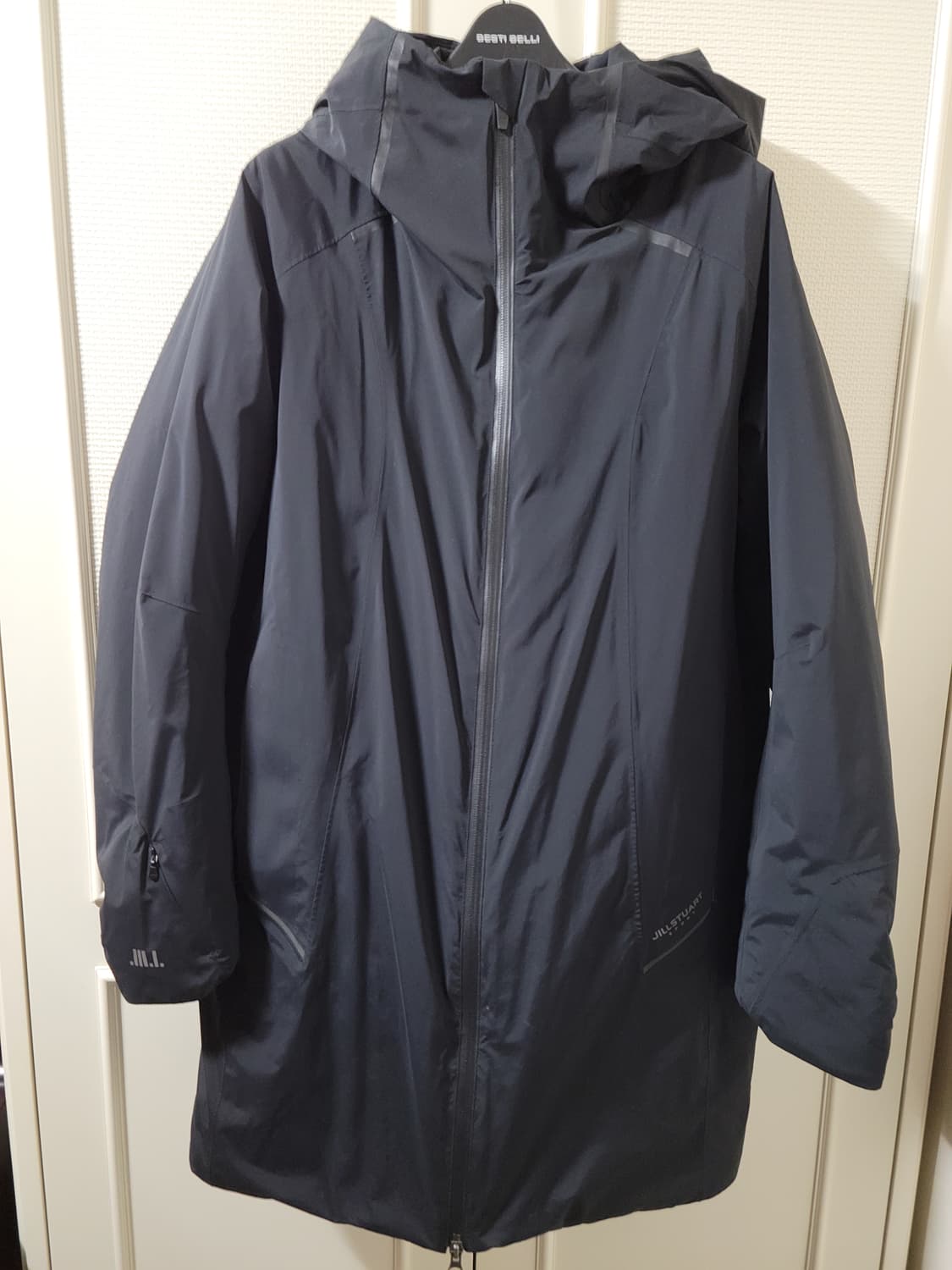 질스튜어트 뉴욕 스포츠 모던 라이트 롱패딩 블랙 남녀공용 95 사이즈 상품이미지1